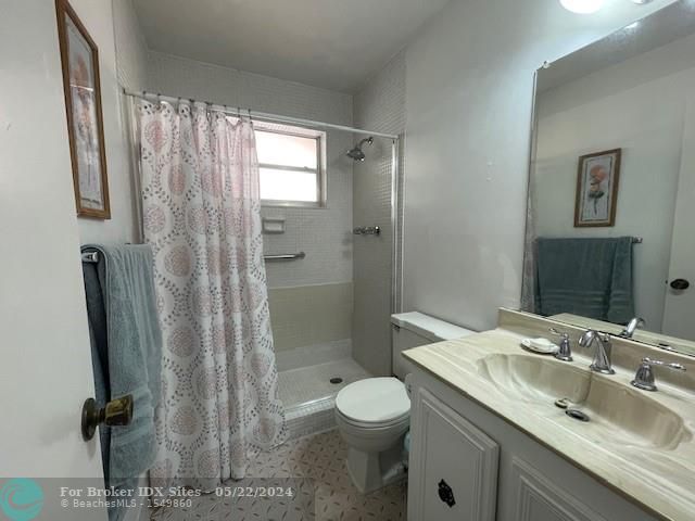 Image 8 of 13 For 8390 Lagos De Campo Blvd  306