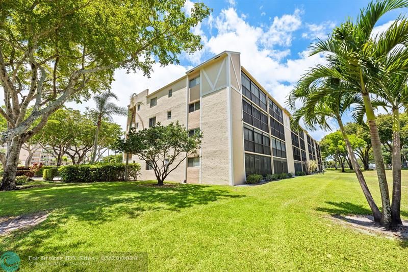 Details for 7267 Huntington Ln  306, Delray Beach, FL 33446