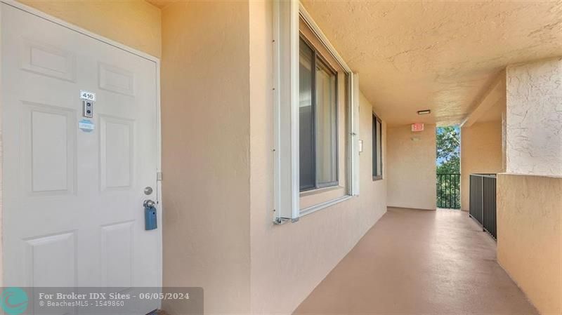 Image 6 of 30 For 8592 Sunrise Blvd  308