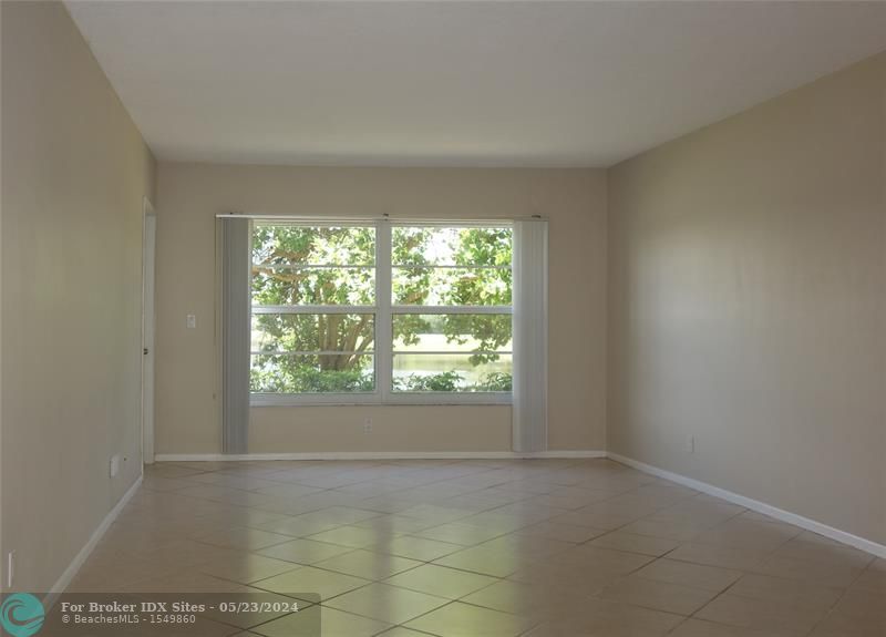 Image 3 of 61 For 2751 Palm Aire Dr  105