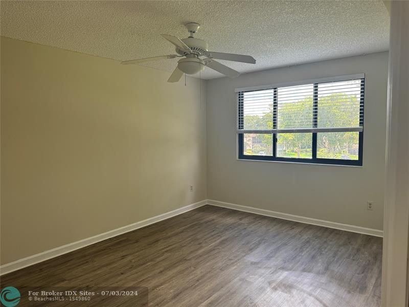 Image 12 of 47 For 10861 Clairmont Cir  309