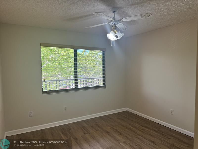 Image 16 of 47 For 10861 Clairmont Cir  309