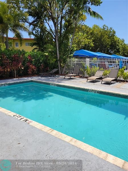 Image 13 of 14 For 1791 Miami Gardens Dr  E303