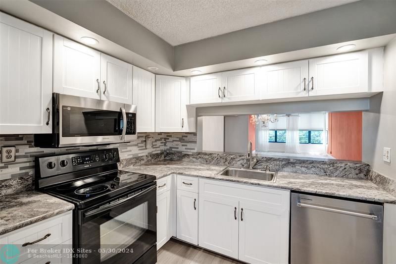 Image 10 of 35 For 2908 Carambola Cir S  406