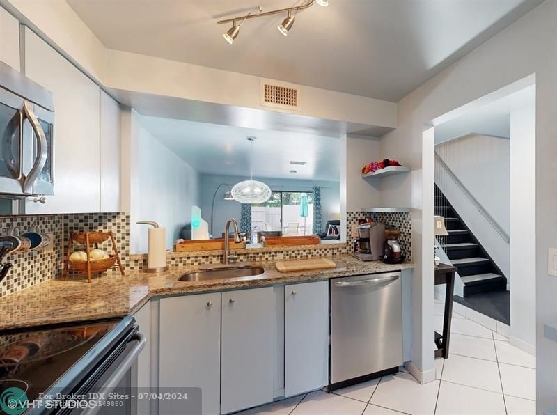 Details for 3024 Oakland Forest Dr  3103, Oakland Park, FL 33309