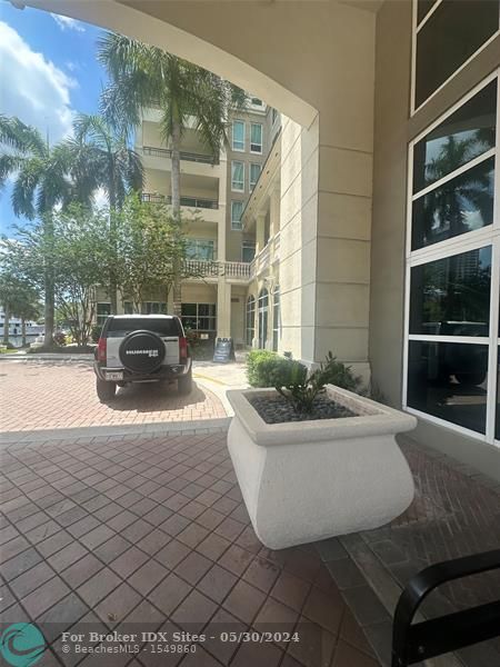 Image 52 of 60 For 610 Las Olas Blvd  115n