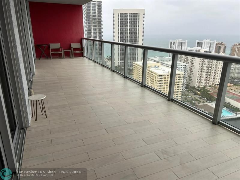 Image 15 of 26 For 2600 Hallandale Beach Blvd  T3205