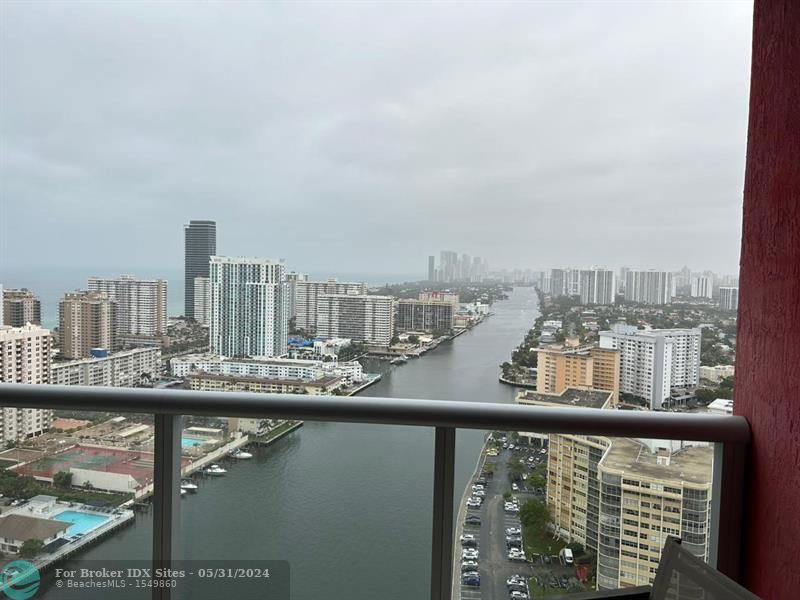 Image 17 of 26 For 2600 Hallandale Beach Blvd  T3205