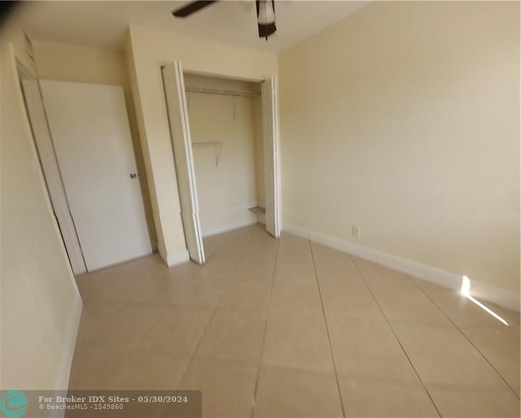 Image 10 of 12 For 10922 Royal Palm Blvd  10922