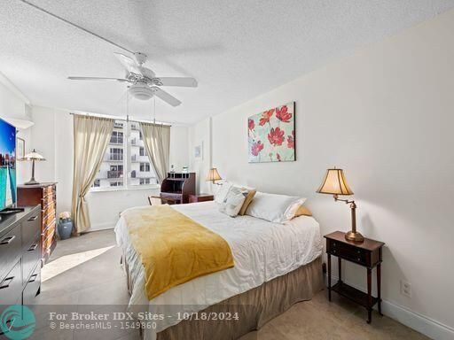 Image 12 of 15 For 3221 Ocean Boulevard  405