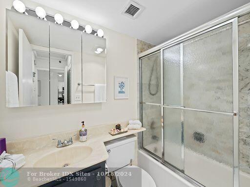 Image 13 of 15 For 3221 Ocean Boulevard  405