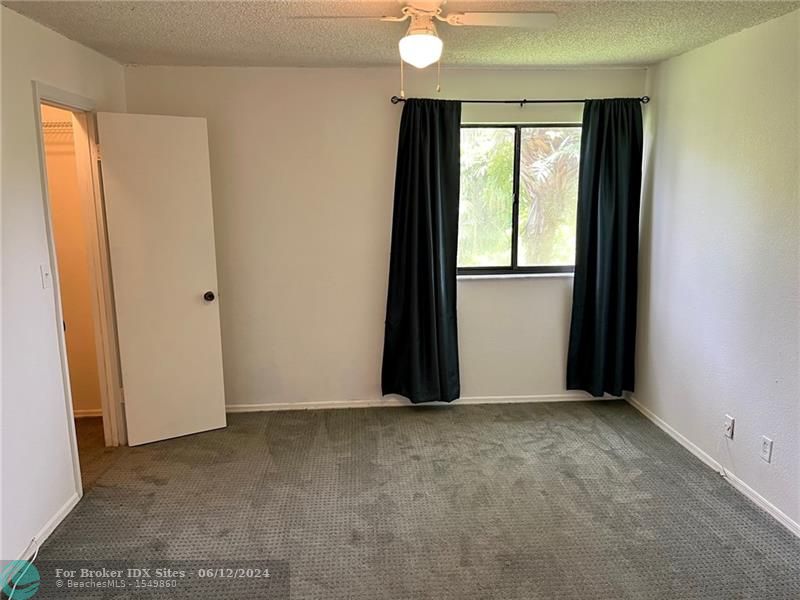 Image 10 of 14 For 2796 University Dr  2207