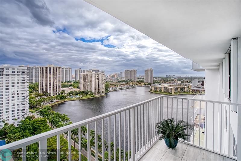 Details for 2801 183rd St  2014w, Aventura, FL 33160