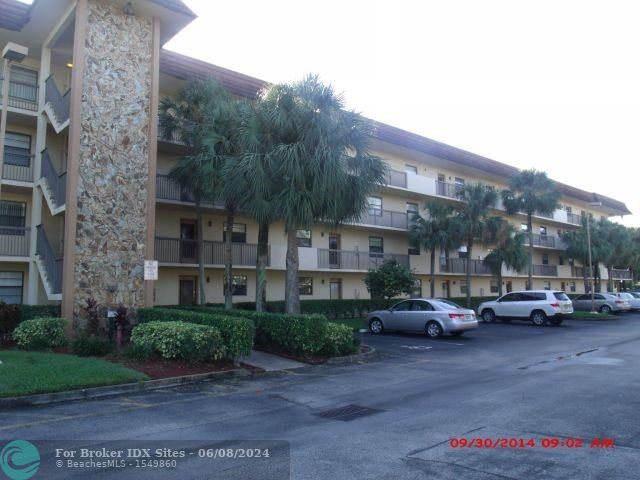 Image 12 of 13 For 4970 Sabal Palm Blvd  105