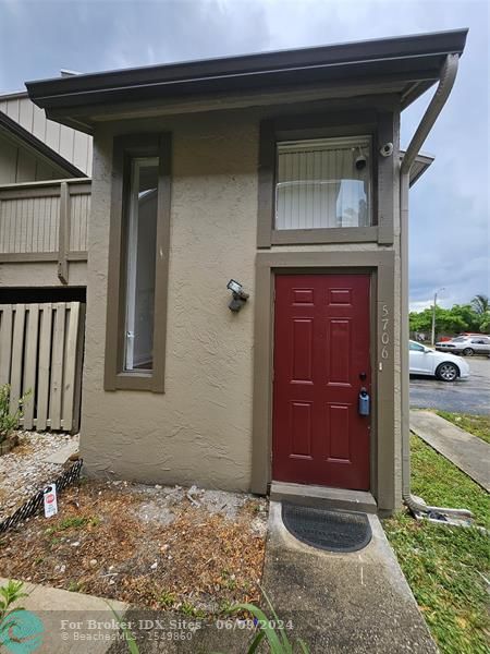 Details for 5706 22nd Ct  28-e, Lauderhill, FL 33313