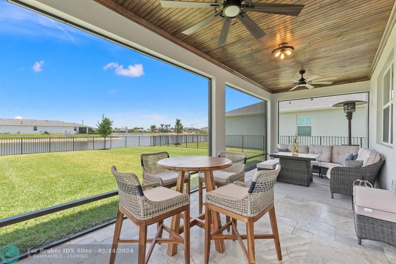 Image 15 of 37 For 10255 Orana Dr