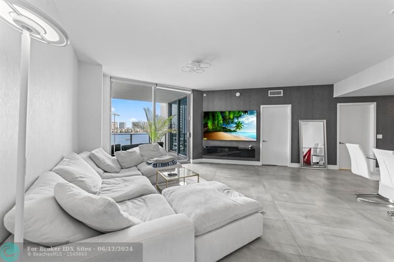 Image 13 of 24 For 17111 Biscayne Blvd  503