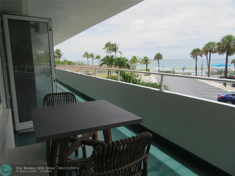 4050 Ocean Dr  207