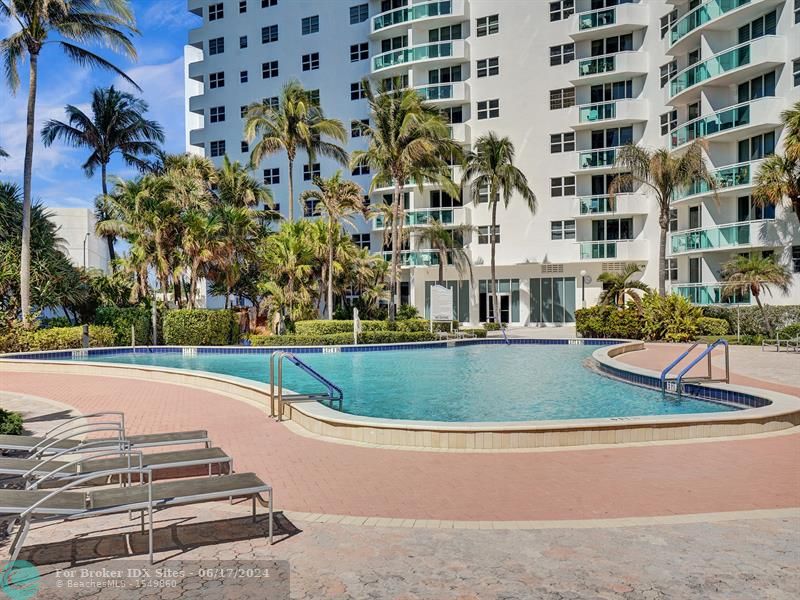 Image 8 of 65 For 3001 Ocean Dr  1639