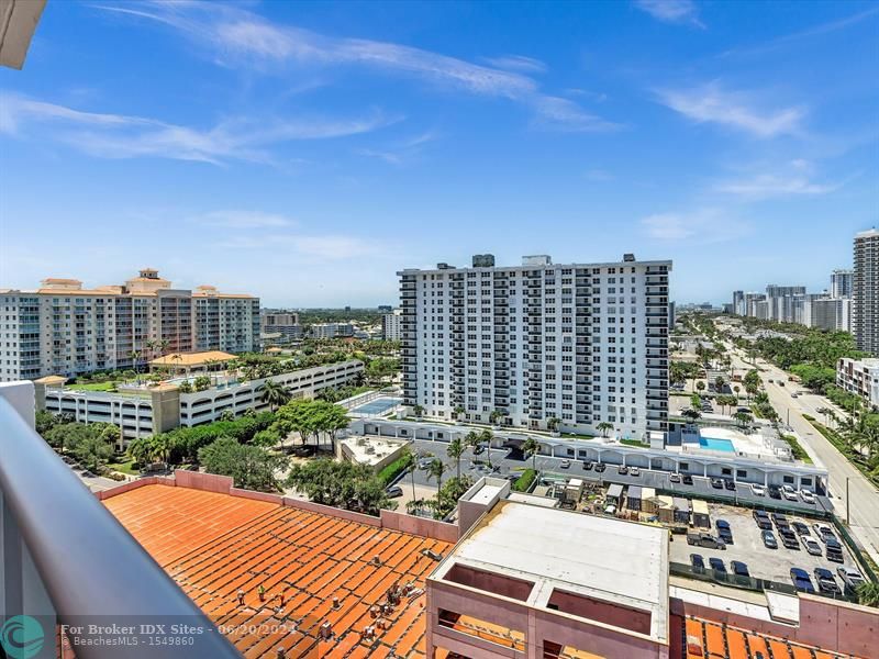 Image 18 of 75 For 2841 Ocean Blvd  1710