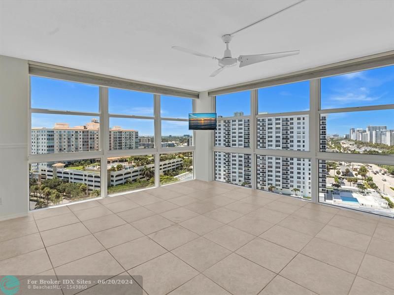 Image 44 of 75 For 2841 Ocean Blvd  1710