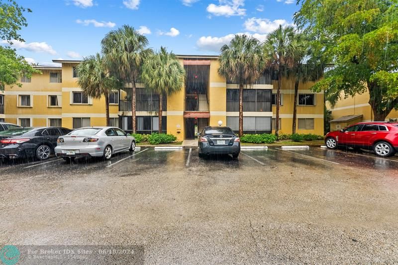 Details for 3021 Oakland Forest Dr  208, Oakland Park, FL 33309