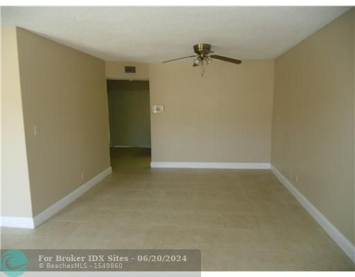 Image 7 of 10 For 2673 60th Way  192