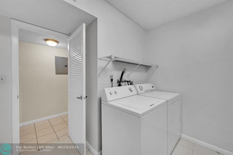 Image 22 of 29 For 4970 Sabal Palm Blvd  210