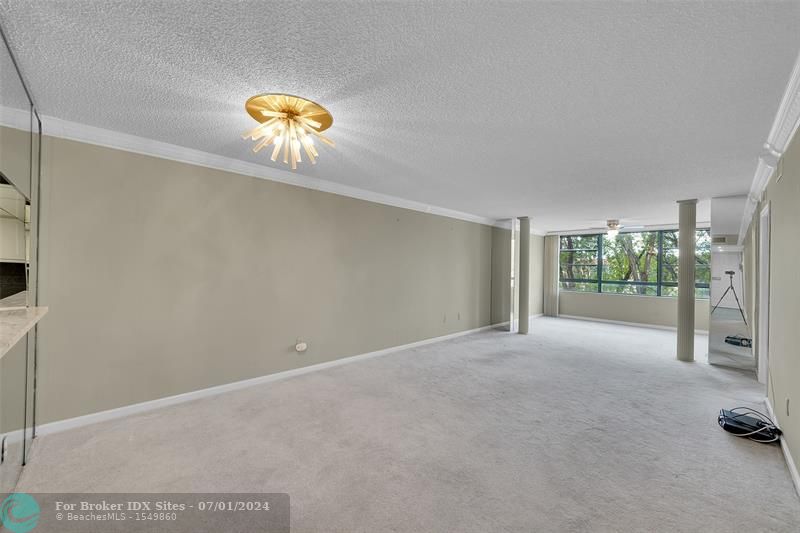 Image 17 of 57 For 10368 Clairmont Cir  303