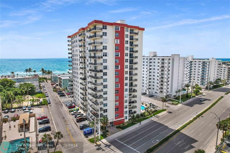 Image 4 of 62 For 1501 Ocean Dr  905