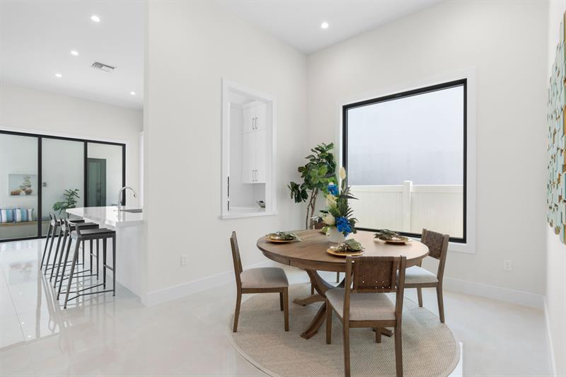 Image 15 of 72 For 516 9th Ave  