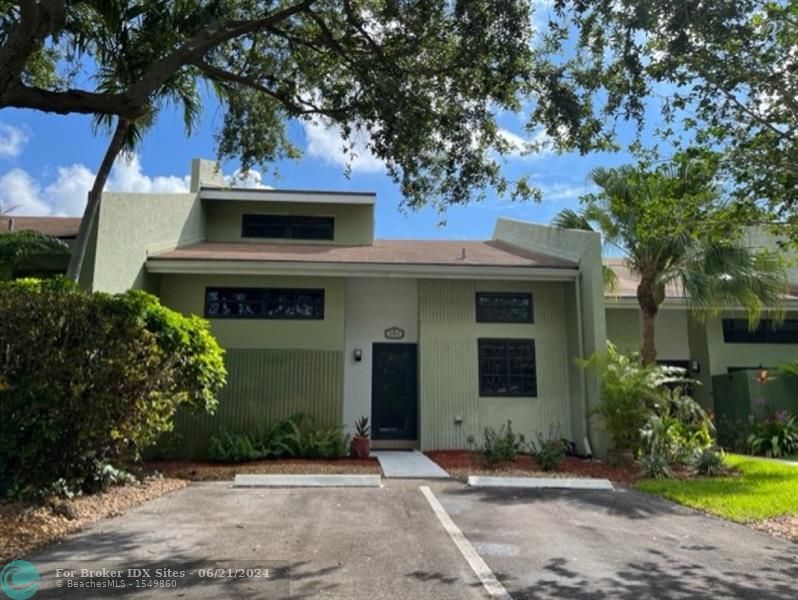 Details for 2840 Oakland Forest Dr  2905, Oakland Park, FL 33309