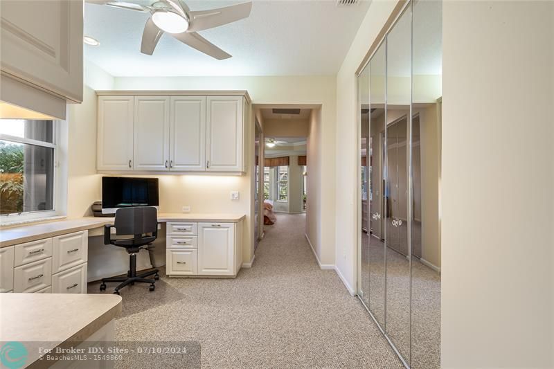 Image 24 of 38 For 7542 Tarpon Cove Cir