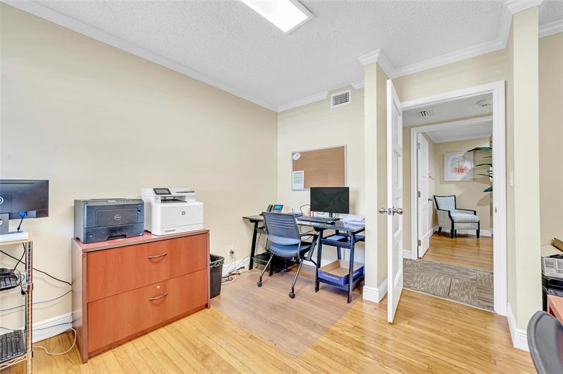 Image 16 of 70 For 1225 2nd Ave