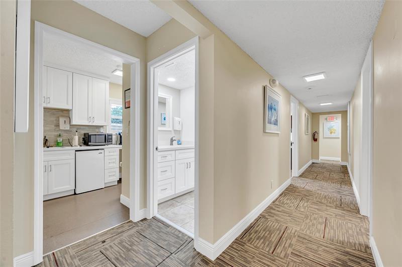 Image 22 of 70 For 1225 2nd Ave