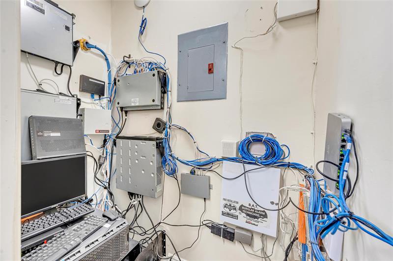 Image 27 of 70 For 1225 2nd Ave