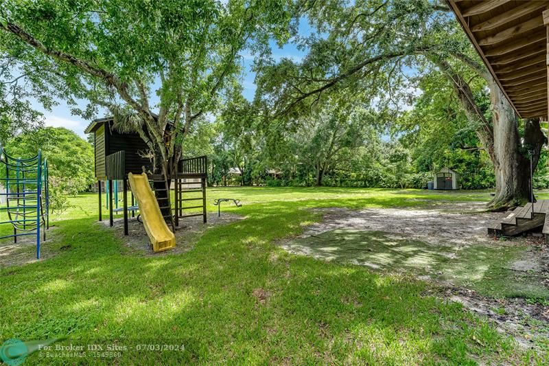 Image 44 of 48 For 14671 Palomino Dr