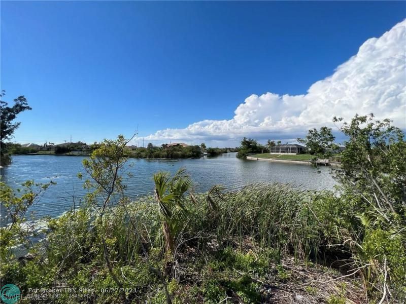 Details for 1920 1st Pl  , Cape Coral, FL 33909