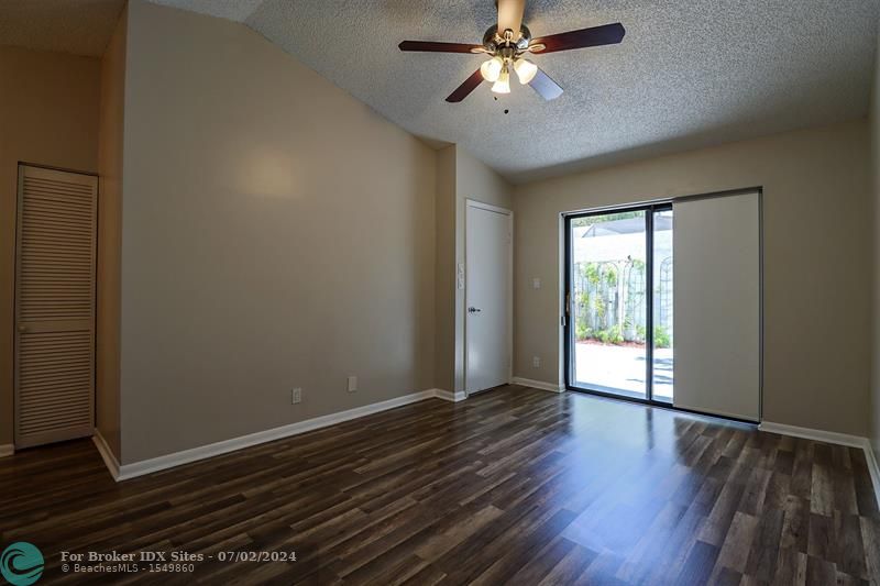 Image 15 of 39 For 4455 Carambola Cir S  2609