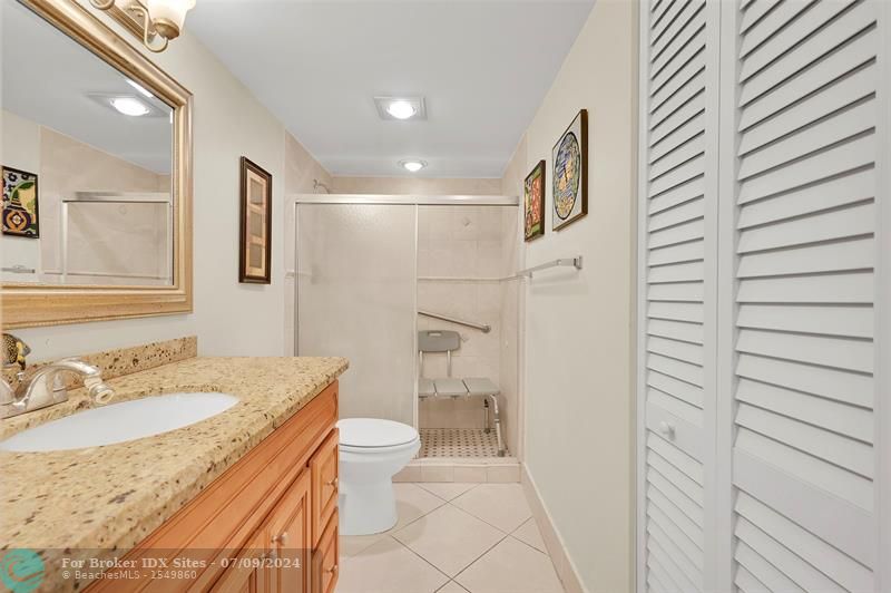 Image 16 of 24 For 2405 Antigua Cir  C3