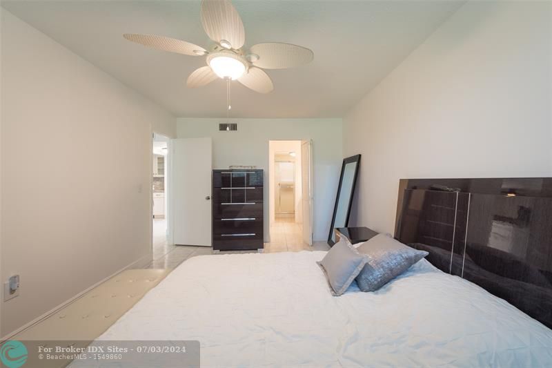 Image 11 of 25 For 6750 Royal Palm Blvd  109e