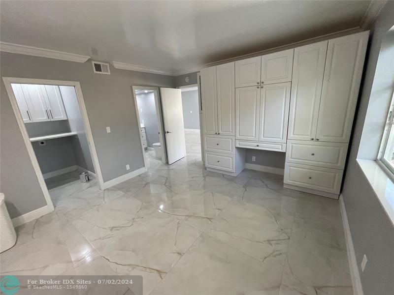 Image 12 of 73 For 649 Oakland Park Blvd  206a