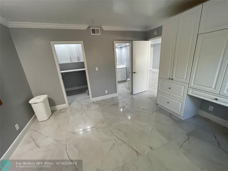 Image 13 of 73 For 649 Oakland Park Blvd  206a