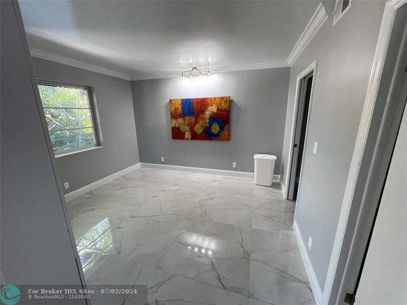 Image 21 of 73 For 649 Oakland Park Blvd  206a