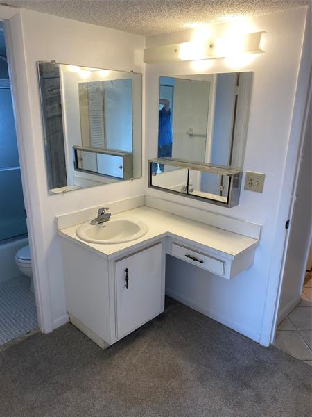 Image 13 of 23 For 3050 Holiday Springs Blvd  308