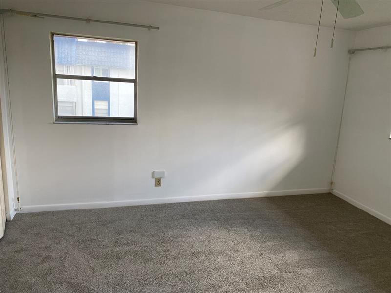 Image 17 of 23 For 3050 Holiday Springs Blvd  308