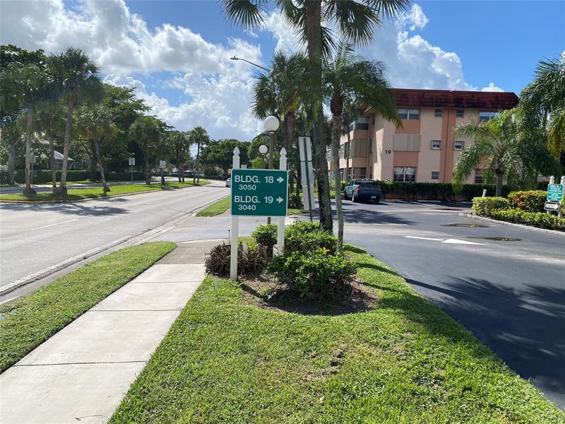 Image 20 of 23 For 3050 Holiday Springs Blvd  308