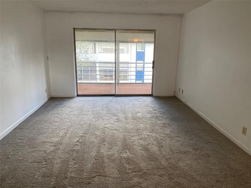 Image 7 of 23 For 3050 Holiday Springs Blvd  308