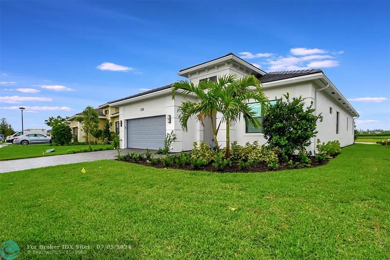 Image 10 of 66 For 15617 Longboat Key Dr