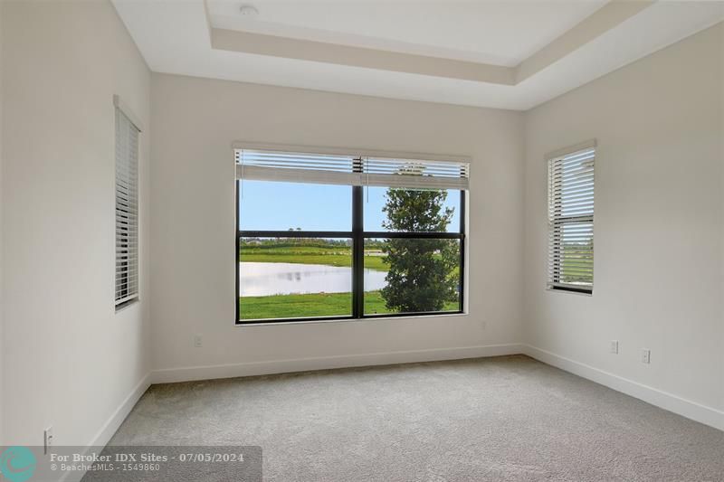 Image 14 of 66 For 15617 Longboat Key Dr